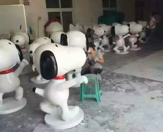 卡通动漫雕塑：史努比